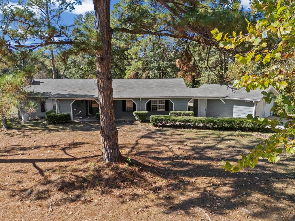 202 Oak Grove Drive