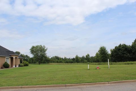 Photo of 207 Stonegate Drive, Albany, GA 31721 (MLS # 165422)