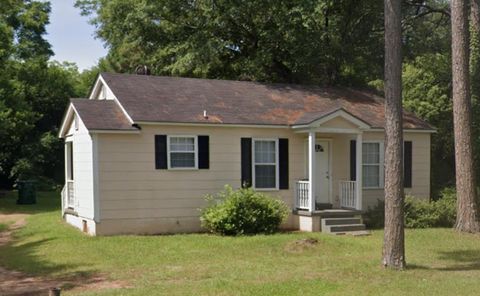 Photo of 1804 West Whitney Ave, Albany, GA 31707 (MLS # 161235)