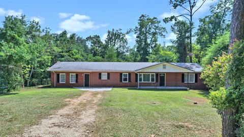 Photo of 100 Honeysuckle Drive, Albany, GA 31705 (MLS # 166627)