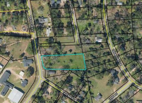 Photo of 928 Mercedes Dr, Albany, GA 31705 (MLS # 167696)