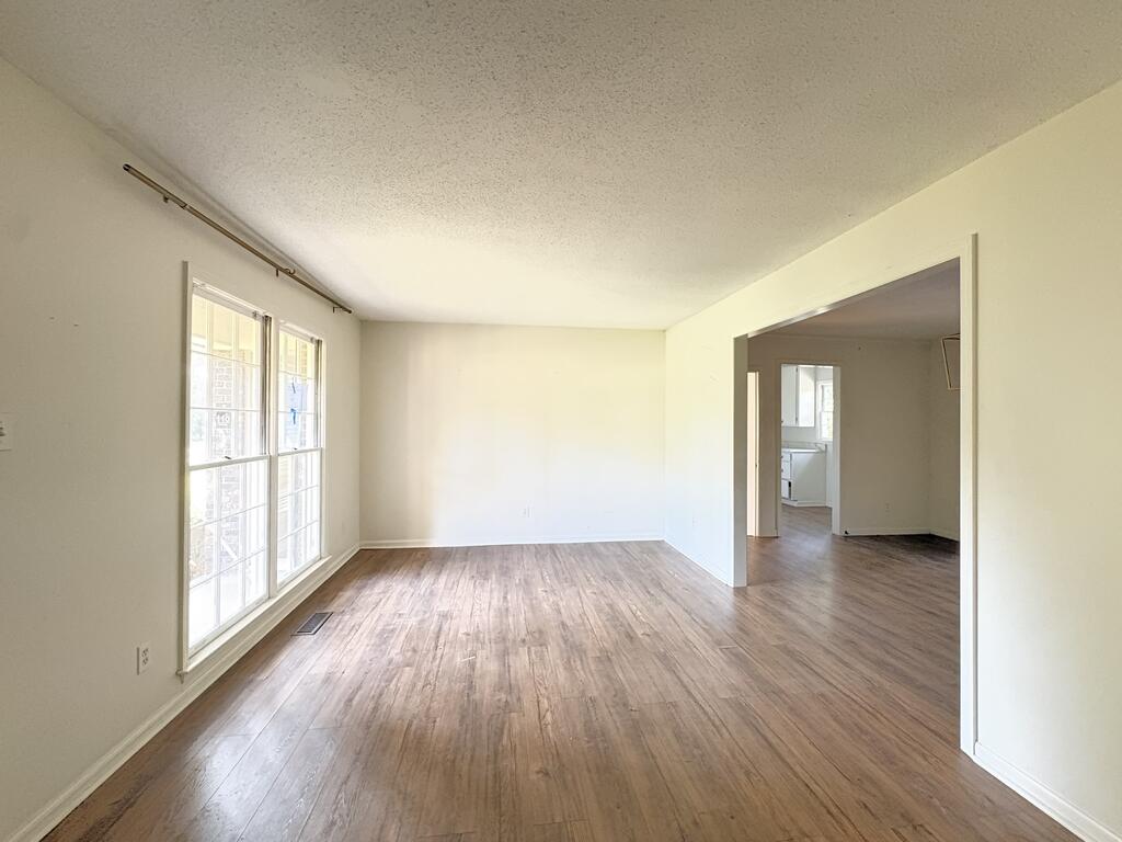 110 Westfield Rd