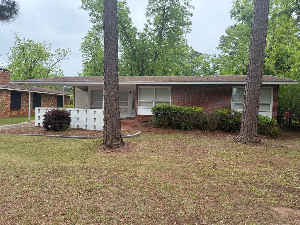 2312 Whispering Pines Rd