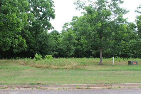 Photo of 226 Wentworth Ln, Albany, GA 31721 (MLS # 165397)