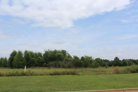 Photo of 199 Stonegate Drive, Albany, GA 31721 (MLS # 165426)