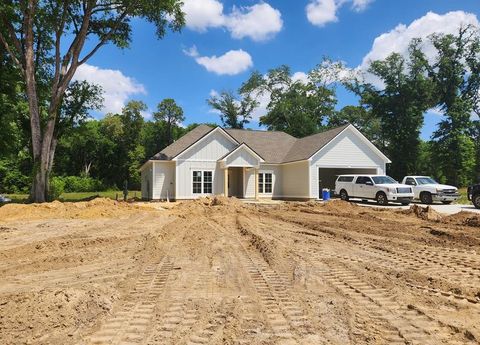 Photo of 118 Sawtooth Drive, Leesburg, GA 31763 (MLS # 168951)