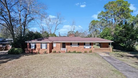 Photo of 1705 Sharon Avenue, Albany, GA 31721 (MLS # 169096)