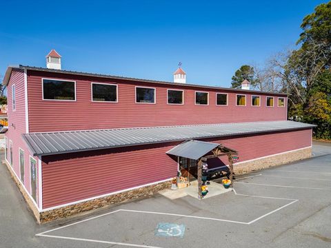 Photo of 111 E Frankin Street, Sylvester, GA 31791 (MLS # 167235)