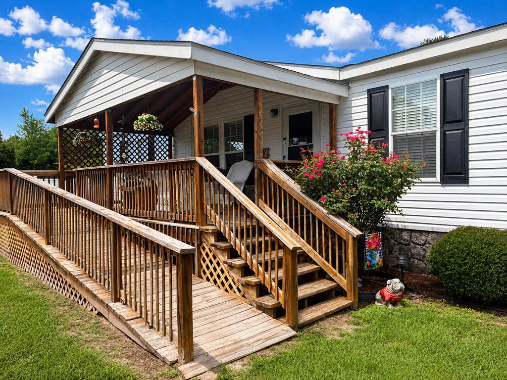 6111 Ruben Ln