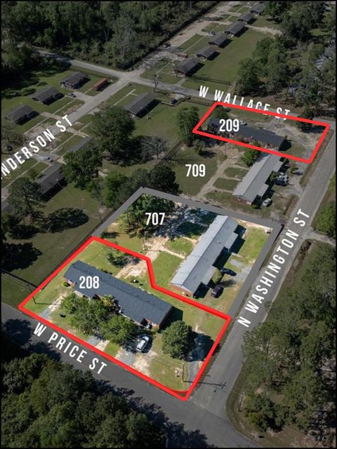 Photo of 208 W Price St, Sylvester, GA 31791 (MLS # 167516)