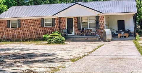 Photo of 1210 Gordon Avenue W Ave, Albany, GA 31707 (MLS # 162019)