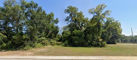 Photo of 716 S Jefferson Street S St, Albany, GA 31701 (MLS # 167309)