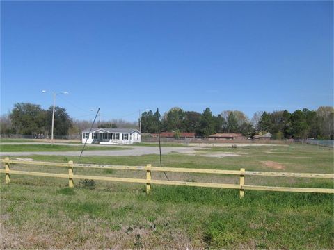 Photo of 3001 Sylvester Highway, Albany, GA 31705 (MLS # 164296)