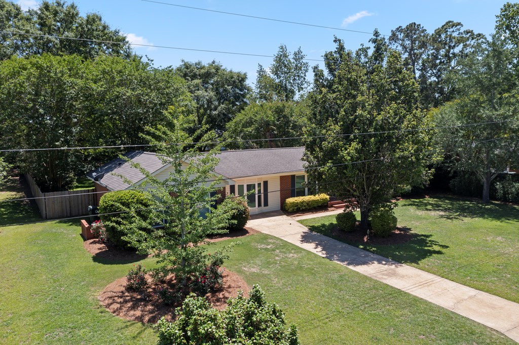 112 Angus Drive