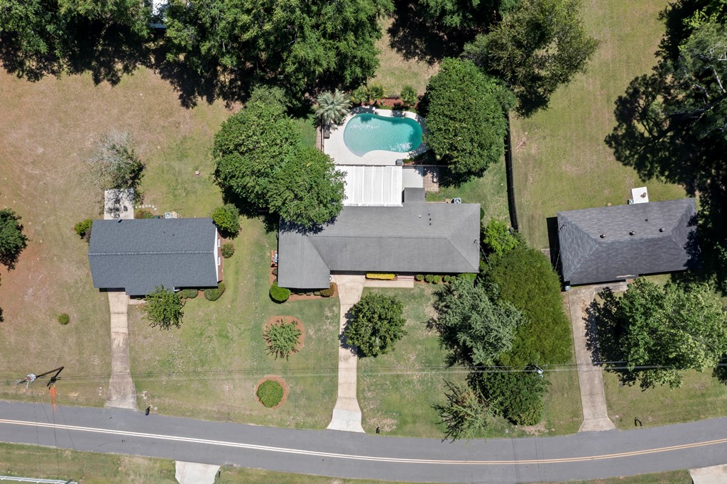 112 Angus Drive