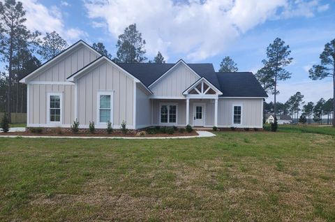 Photo of 111 Stornoway Drive, Leesburg, GA 31763 (MLS # 167427)