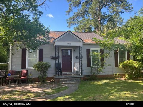 Photo of 1316 Eleventh Ave, Albany, GA 31707 (MLS # 167630)