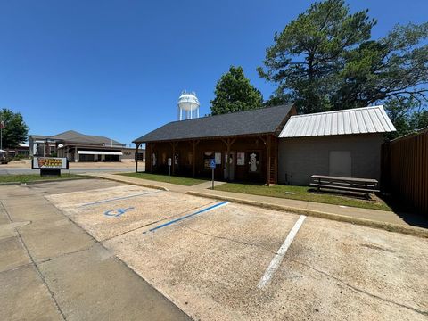 Photo of 42 Court Square, Blakely, GA 39823 (MLS # 161778)