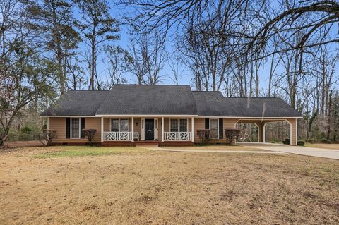 Photo of 4424 Woodcrest Dr, Albany, GA 31721 (MLS # 167634)