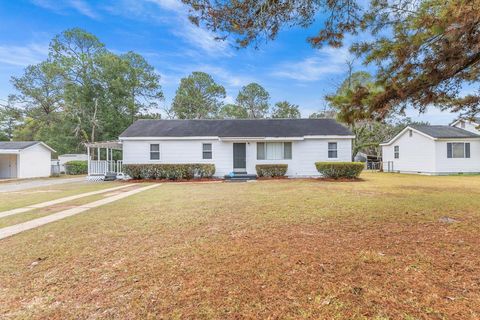Photo of 1904 Avalon Ave, Albany, GA 31701 (MLS # 167231)
