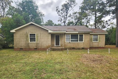 Photo of 1926 W Oglethorpe Ave, Albany, GA 31707 (MLS # 166827)