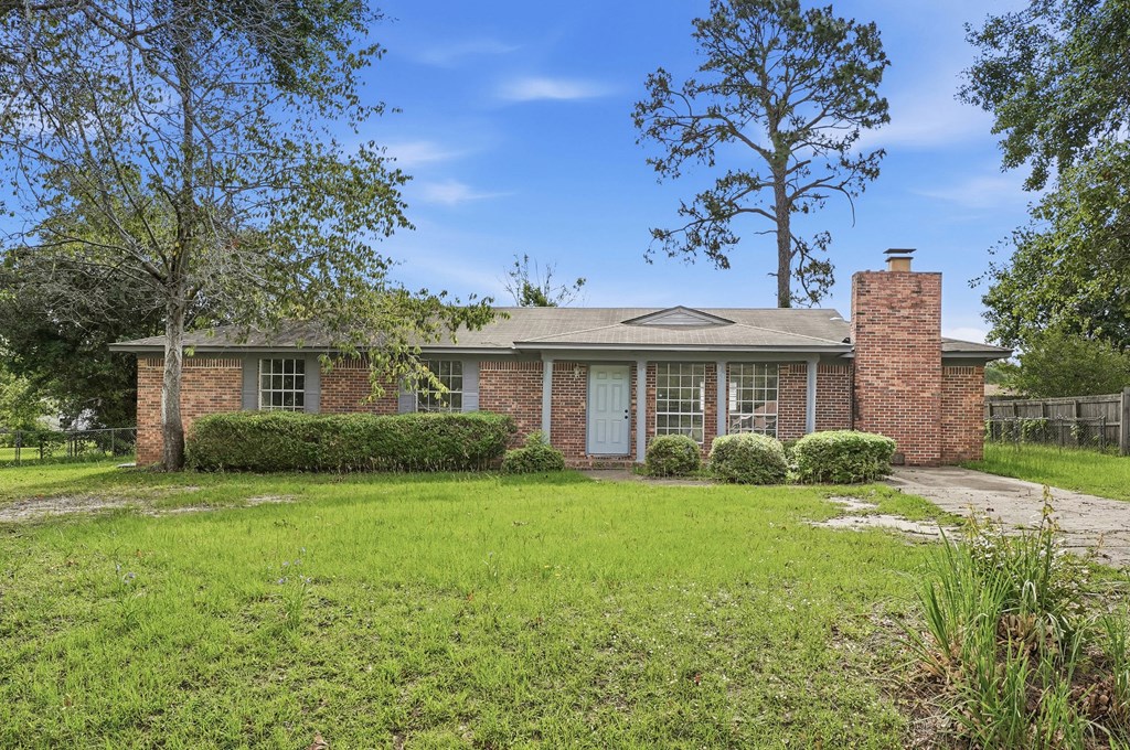 408 Pine Glen Dr