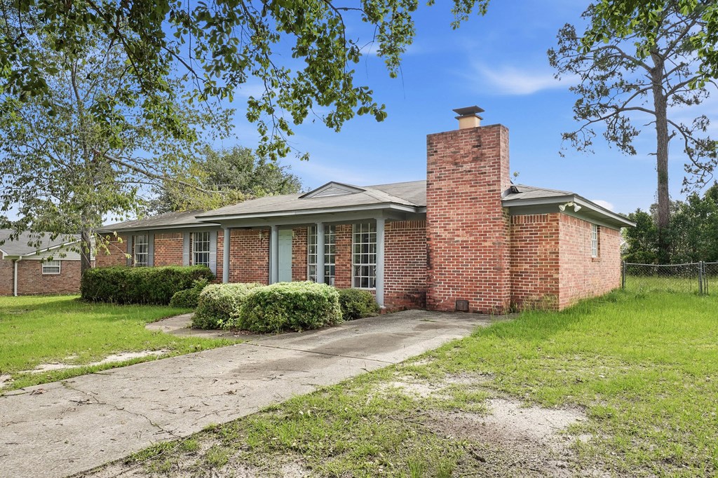 408 Pine Glen Dr
