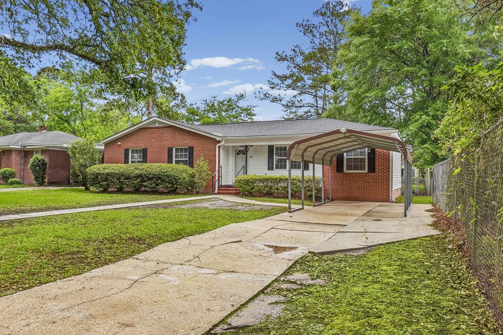 2008 McIntosh Road
