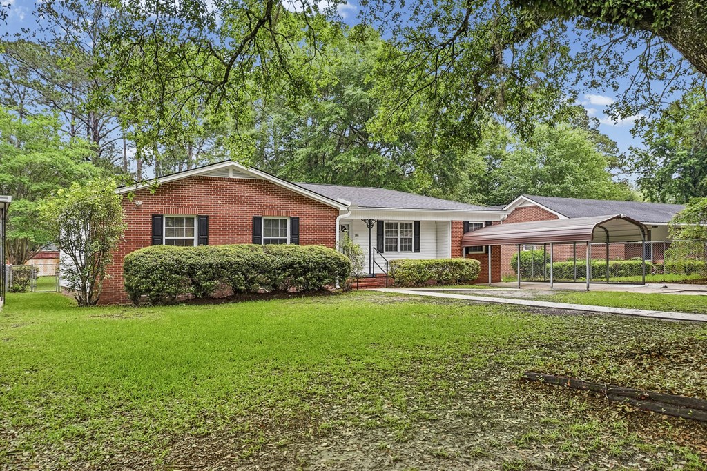 2008 McIntosh Road