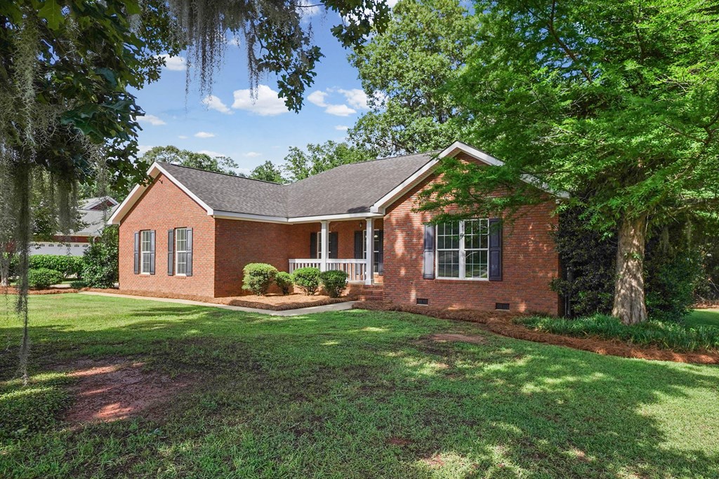 195 Willow Lake Drive
