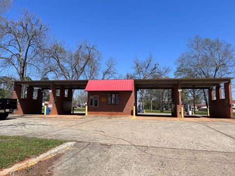 Photo of 1075 Nicholson St, Richland, GA 31825 (MLS # 168782)