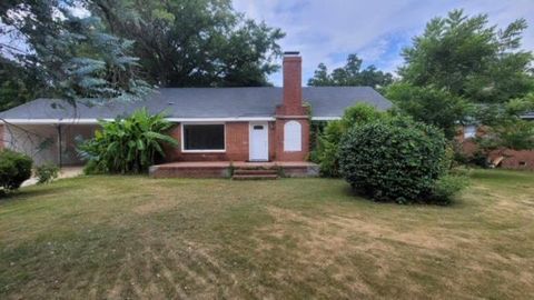 Photo of 612 Florence Drive, Albany, GA 31707 (MLS # 167370)