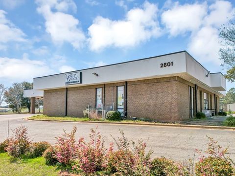 Photo of 2801 N Slappey Blvd, Albany, GA 31701 (MLS # 164595)