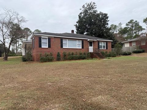Photo of 900 Seventh Ave, Albany, GA 31701 (MLS # 167286)