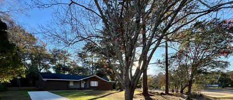 Photo of 3204 Fulmer Court, Albany, GA 31721 (MLS # 167300)