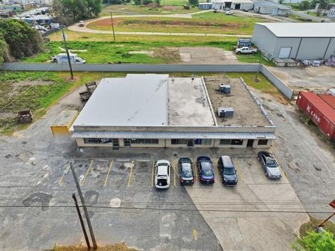 Photo of 116 N Magnolia Street, Albany, GA 31707 (MLS # 168880)