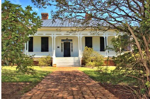 Photo of 213-217- Mitchell St, Americus, GA 31719 (MLS # 164637)