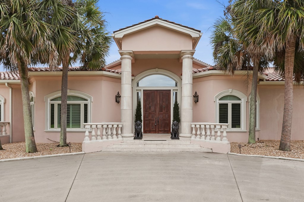 4600 La Costa Drive