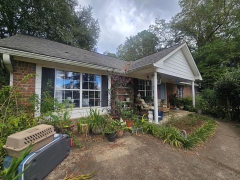 Photo of 315 Nesbitt Road, Leesburg, GA 31763 (MLS # 166815)