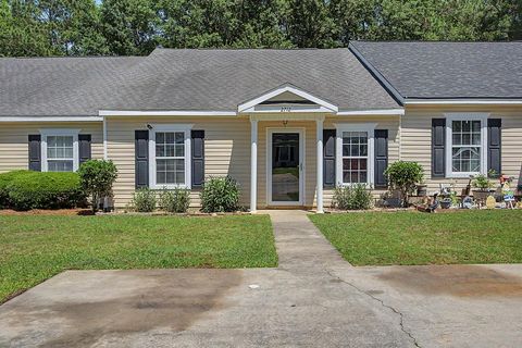 Photo of 2712 McLain LN, Albany, GA 31707 (MLS # 169183)