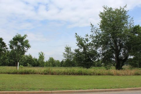 Photo of 193 Stonegate Drive, Albany, GA 31721 (MLS # 165430)