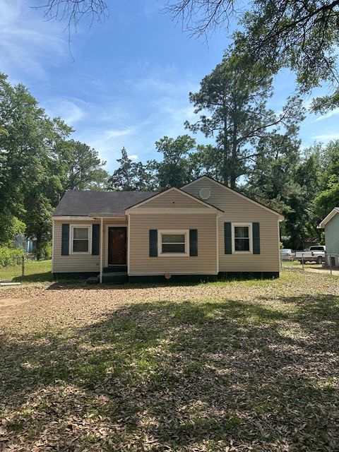 Photo of 1310 Edgerly Avenue, Albany, GA 31701 (MLS # 165119)