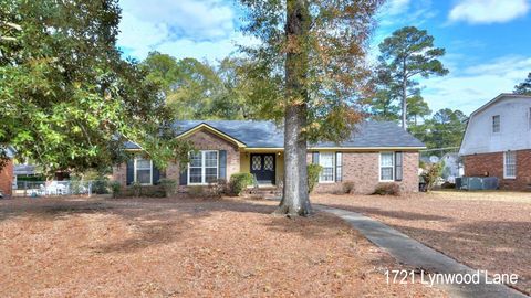 Photo of 1721 Lynwood Ln, Albany, GA 31707 (MLS # 164236)
