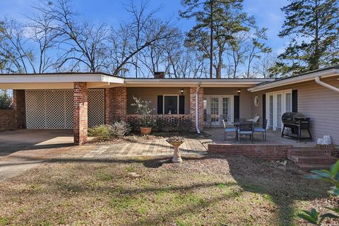 Photo of 4302 Old Dawson Road, Albany, GA 31721 (MLS # 167544)
