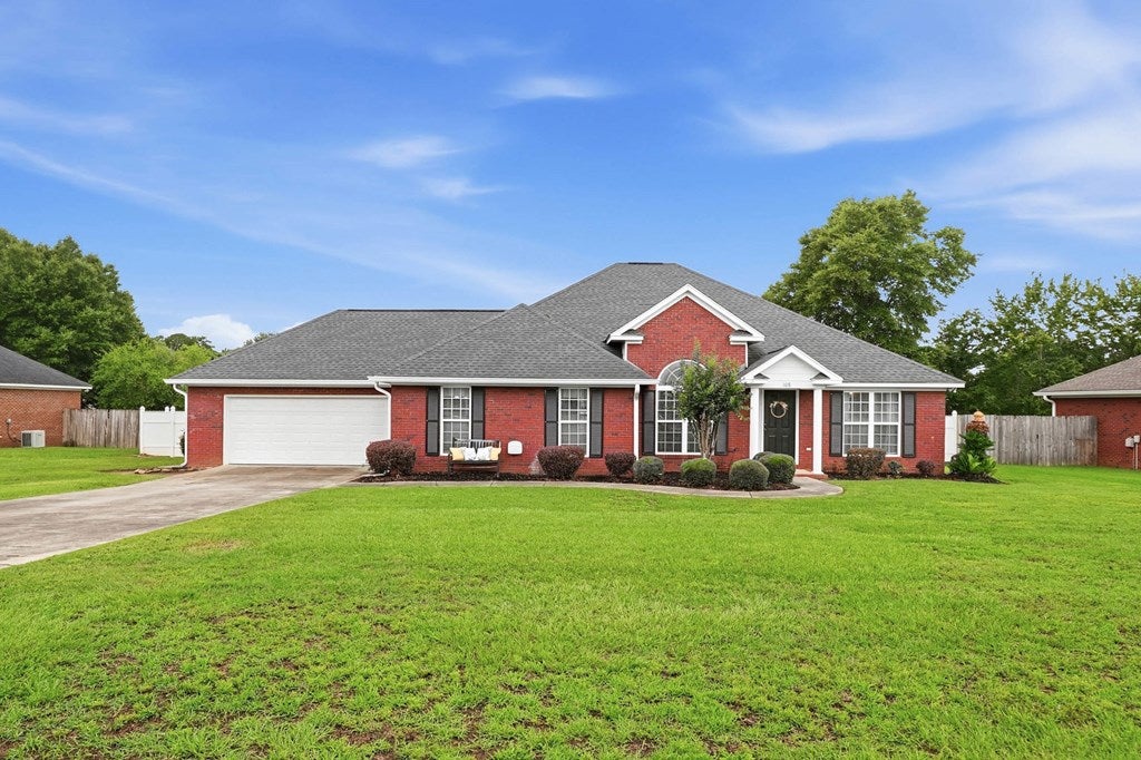 108 Oakwood Court