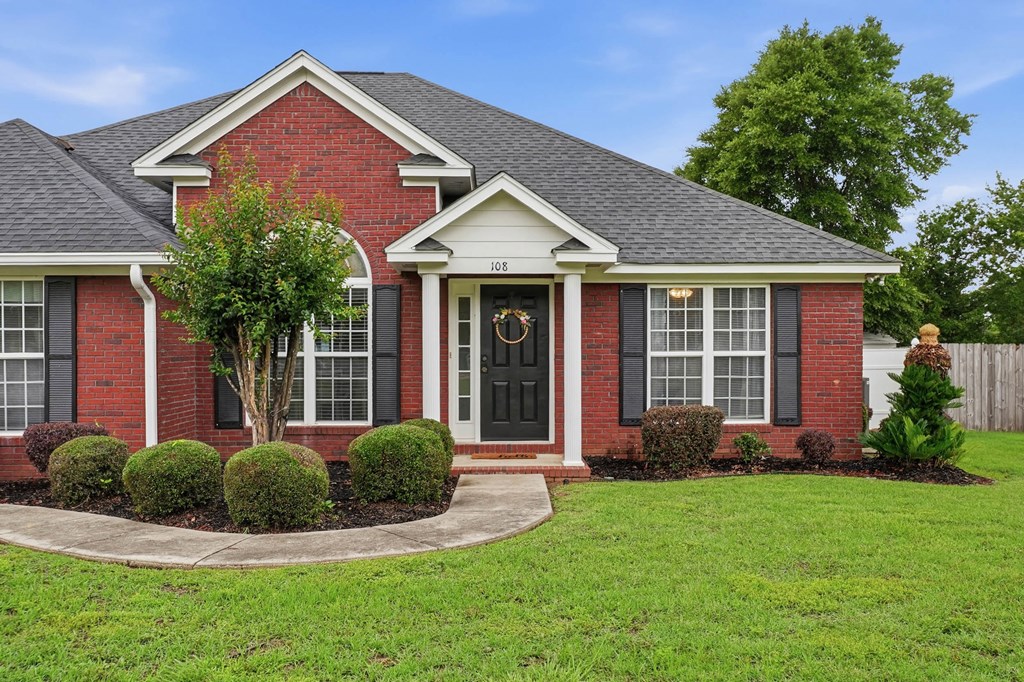 108 Oakwood Court