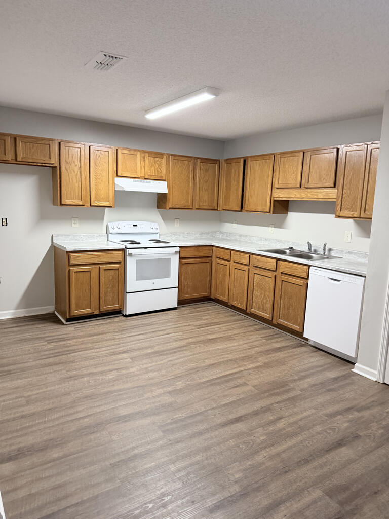 116 Winding Way