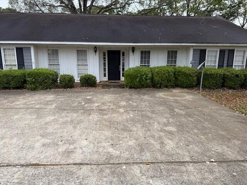 Photo of 2601-A Colonial Drive, Albany, GA 31721 (MLS # 167003)