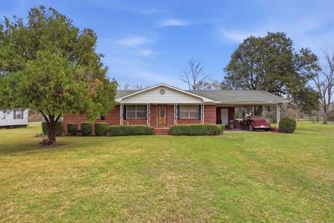 Photo of 150 Railroad St, Desoto, GA 31743 (MLS # 168726)