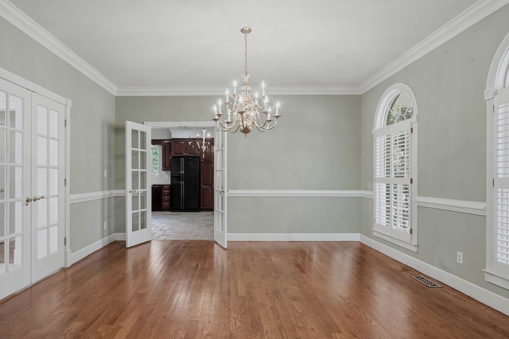 1006 Spring Hill Drive